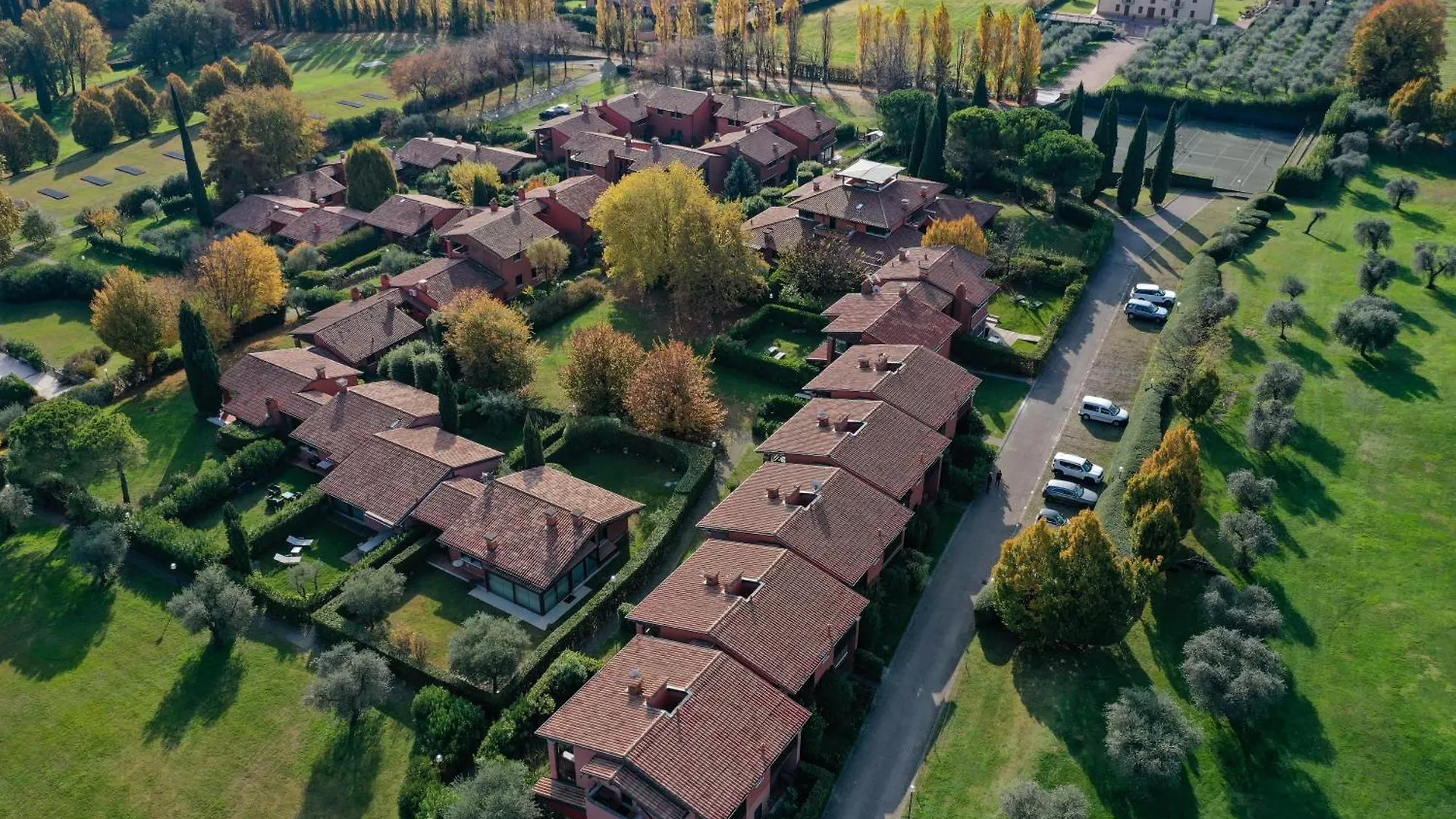 Garda Golf Apartment - Pool Residence - By Host4U Soiano Del Lago 0*,
