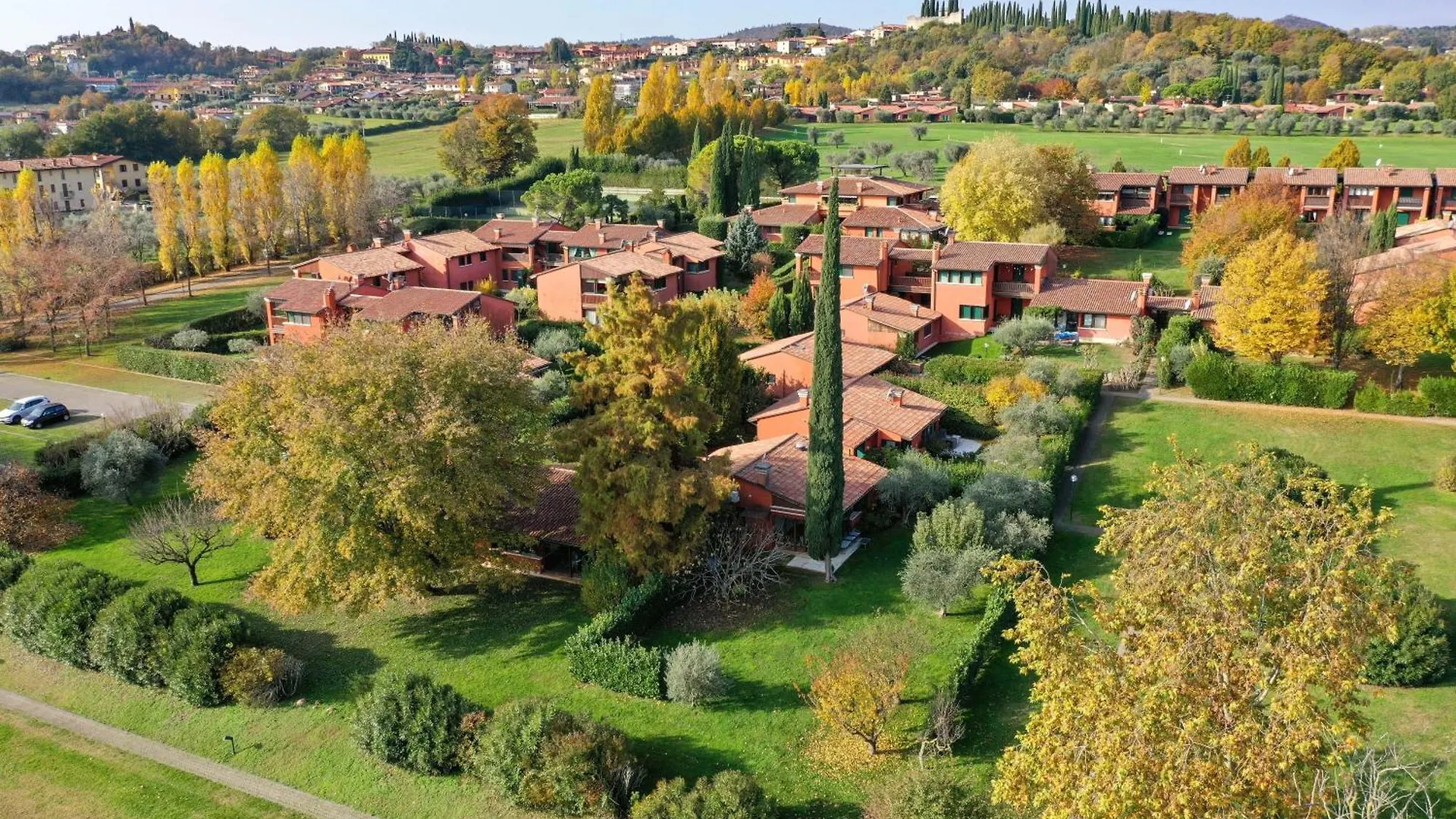 Garda Golf Apartment - Pool Residence - By Host4U Soiano Del Lago Itálie